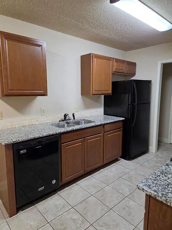 3 bed, 2.0 bath, 1150 sqft, $1,700 — Photo 4