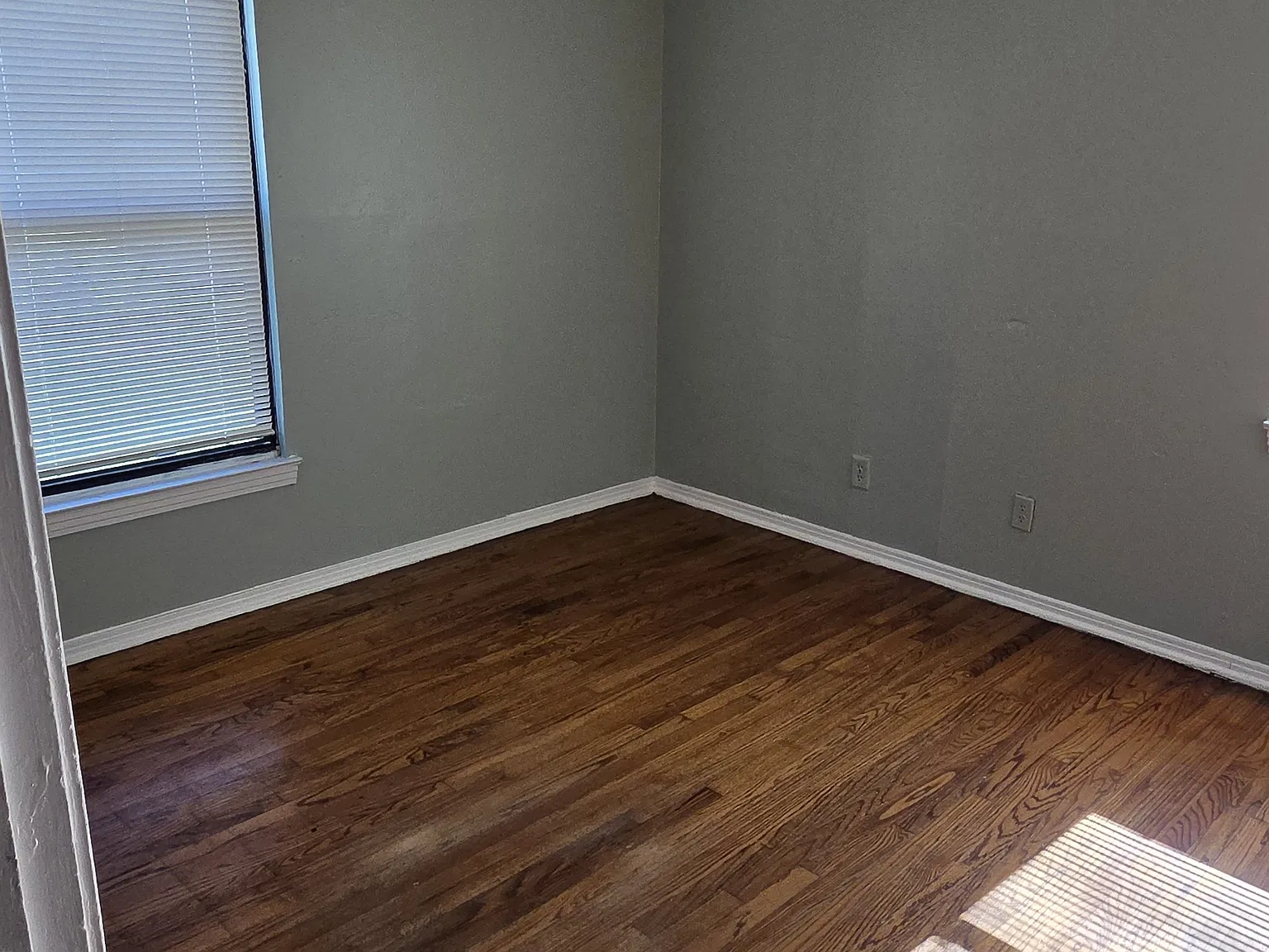 2 bed, 864 sqft, $1,750 — Photo 4