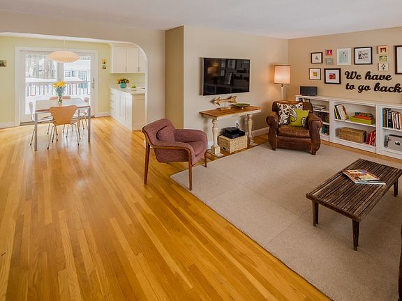 Open to kitchen/dining area