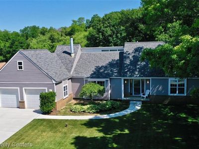 1653 Commerce Pines Dr, Commerce Township, MI, 48390