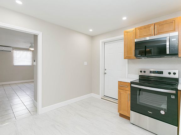 4th image of 2600 52nd Ave N APT C