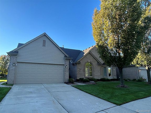 4th image of 45598 Delmar Dr #129