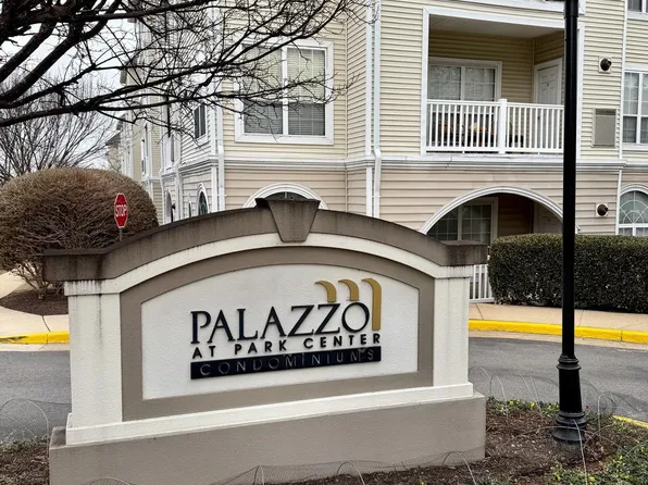 4560 Strutfield Ln APT 1209, Alexandria, VA 22311