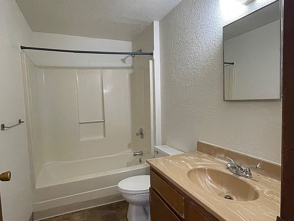 5th image of 2575 Jackson St