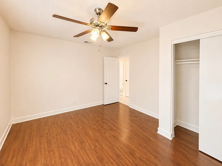 41 Hunter Point Rd — Photo 9