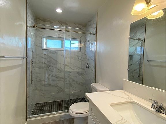3rd image of 645 Fairview Ave #17