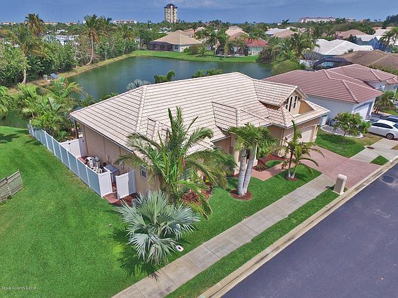 2nd image of 292 Sanibel Way