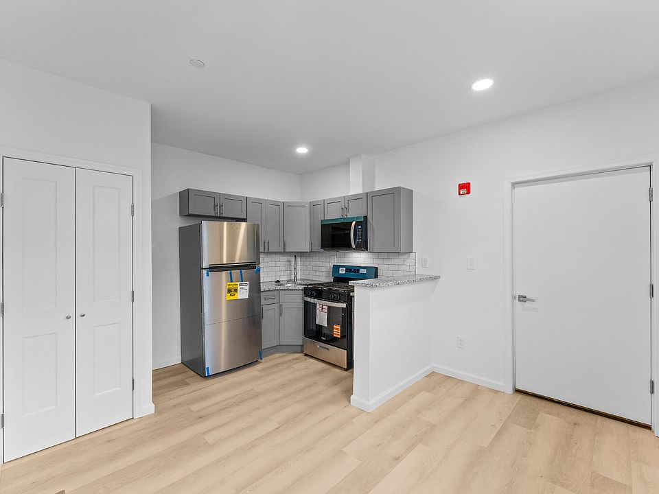 1st image of 2600 S 7th St #1F