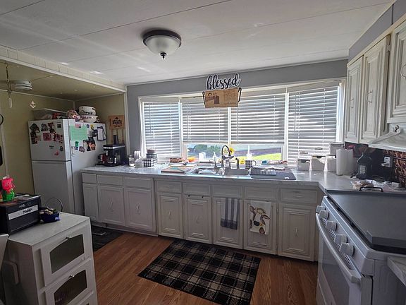 2nd image of 803 Hegstrom Rd #39