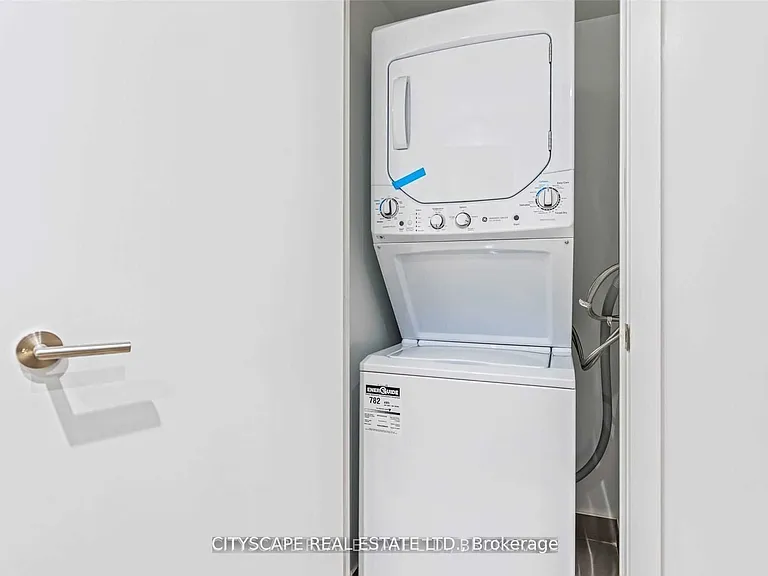 120 Varna Dr #425 — Photo 11
