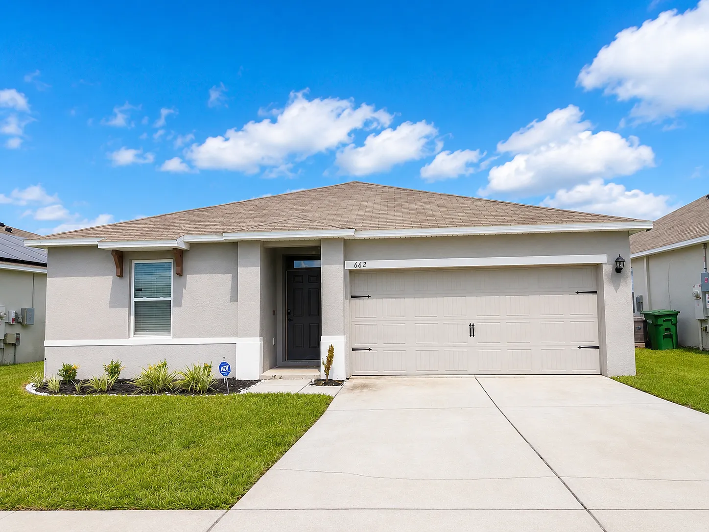4 bed, 1498 sqft, $2,200 — Photo 1