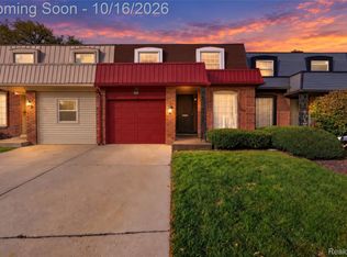 2020 Stoney Brook Ct, Flint, MI 48507