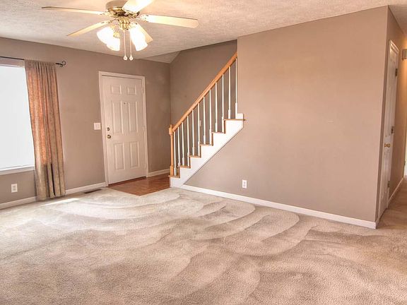 3rd image of 1306 Pearlknob Ct