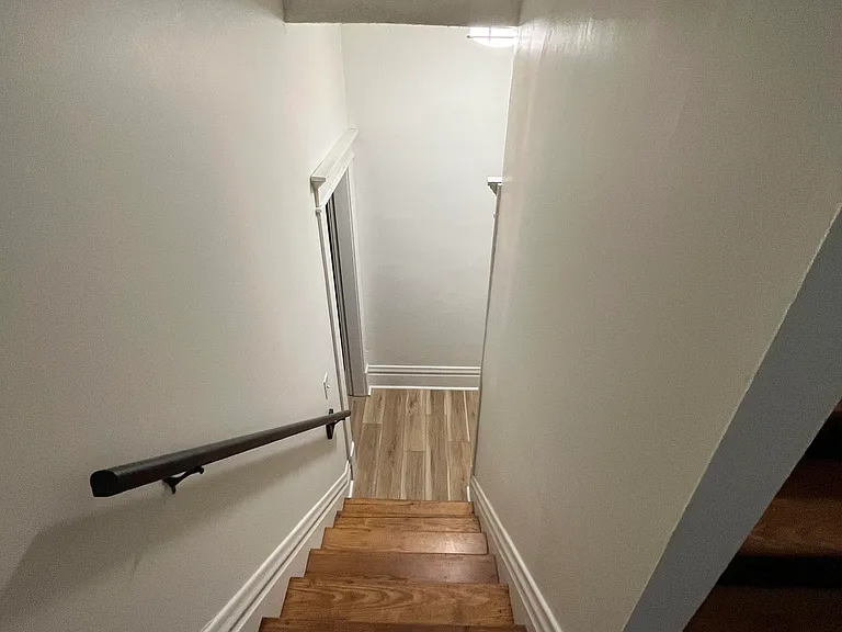 88 Hawkes Ave — Photo 12