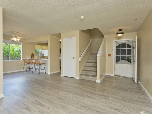 95-1033 Kuauli St APT 84, Mililani, HI 96789