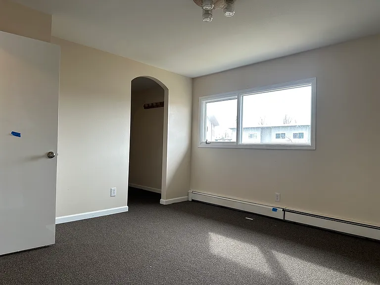 400 E 45th Ave #3 — Photo 7