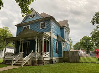 1011 N 6th St, Springfield, IL 62702