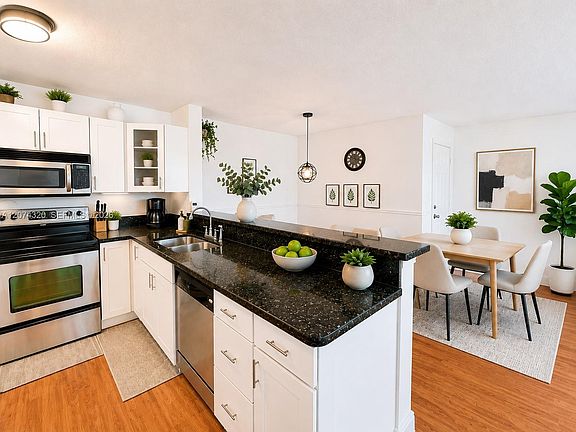 3rd image of 1229 SW 46th Ave APT 408
