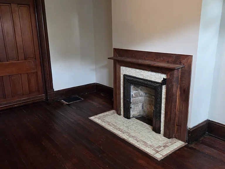 393 E Water St — Photo 4