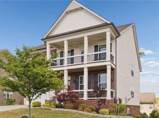 4071 Woodward Walk Ln, Suwanee, GA 30024