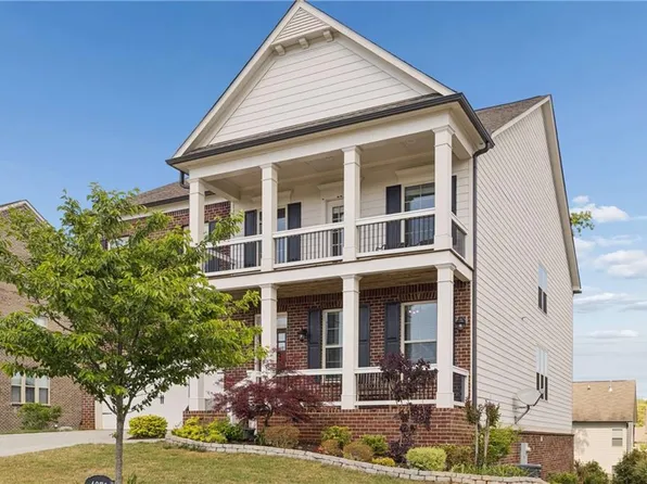 4071 Woodward Walk Ln, Suwanee, GA 30024