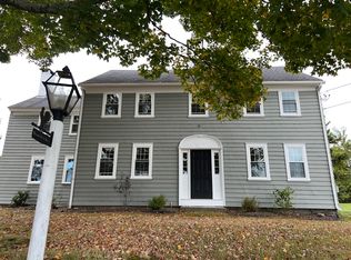 82 Williams Rd, Smithfield, RI 02917