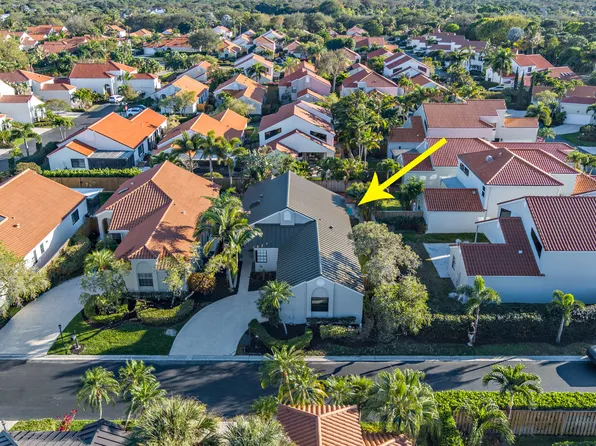 2690 Mikasa Drive, Palm Beach Gardens, FL 33410