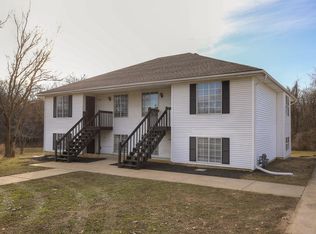 700 NE Ball Dr, Lees Summit, MO 64086