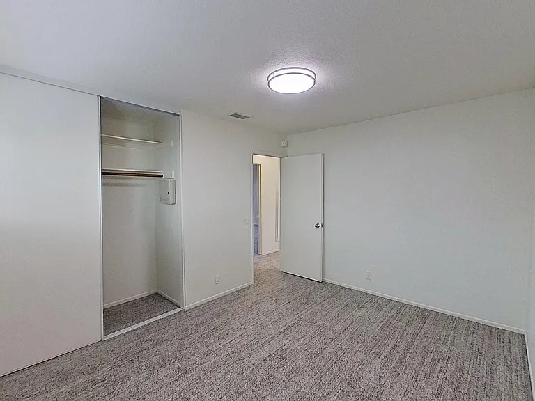 23946 Copenhagen St — Photo 30
