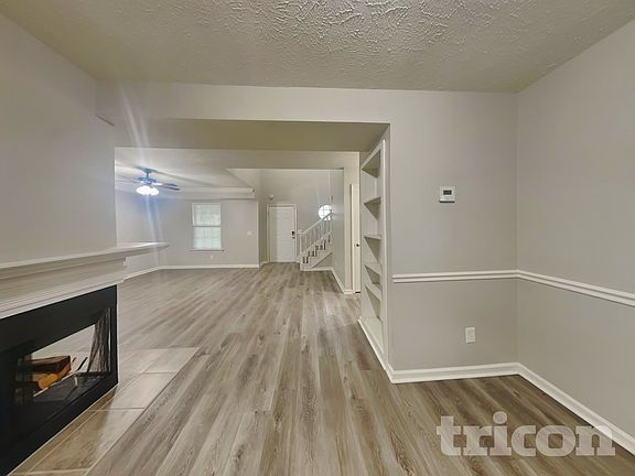 4th image of 80 Vincent Ln