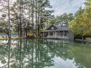 3828 Old West Point Rd, Starkville, MS 39759