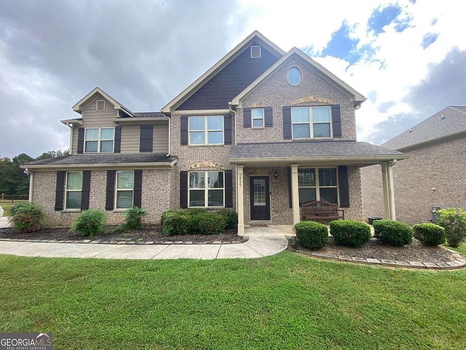 1st image of 2935 Centennial Dr NE