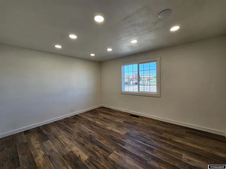 1445 S Poplar St #1 — Photo 11