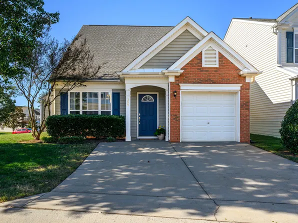 206 Caraleigh Ct, Morrisville, NC 27560