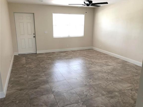 2nd image of 3076 Prince Dr Unit B