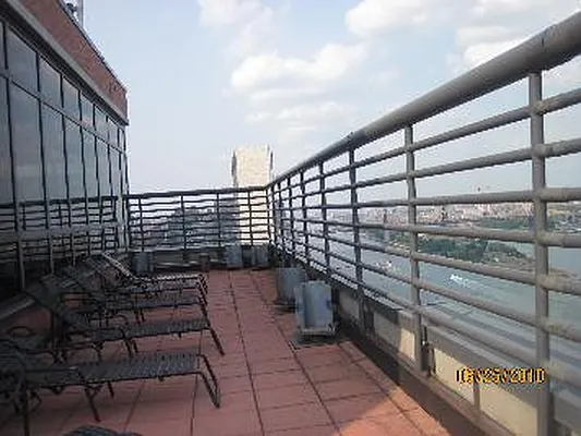 Rented by Corcoran | media 29