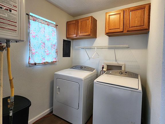 4th image of 1438 James Street