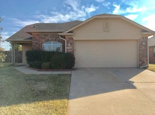 220 Somers Pointe Blvd, Yukon, OK 73099