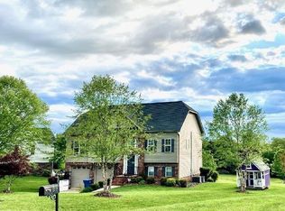 156 Mollie Rd, Harmony, NC 28634