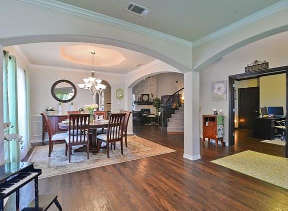 4th image of 7450 Hidden Cove Ln