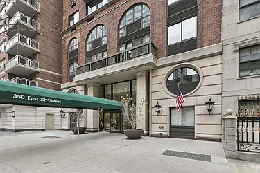 350 East 72nd Street in Lenox Hill