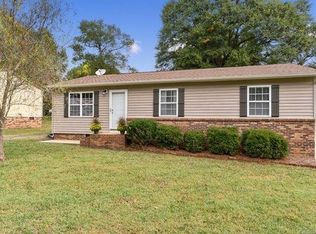 712 Goodson St, Mount Holly, NC 28120