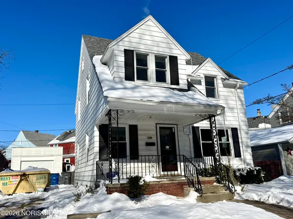 1344 Corbin Rd, Toledo, OH 43612