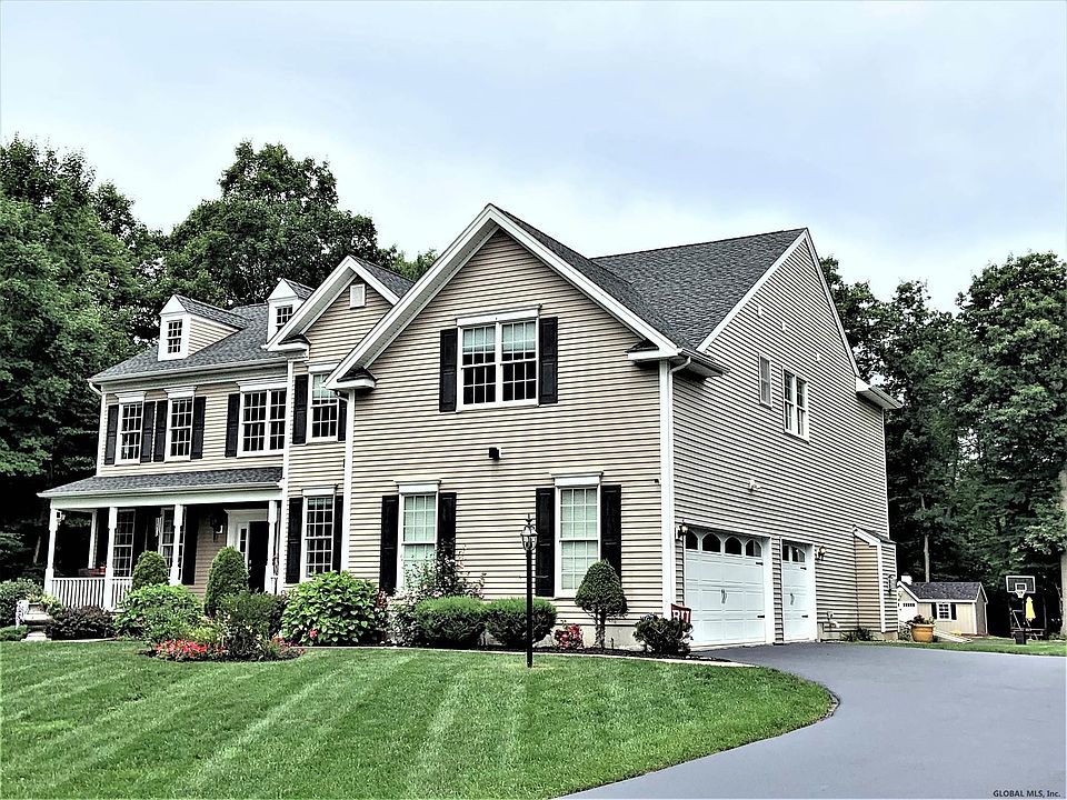 1st image of 50 Stone Crest Dr