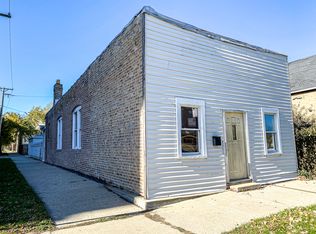 1300 N Monticello Ave, Chicago, IL 60651