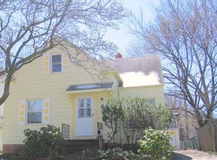 3746 Salisbury Rd, South Euclid, OH 44121