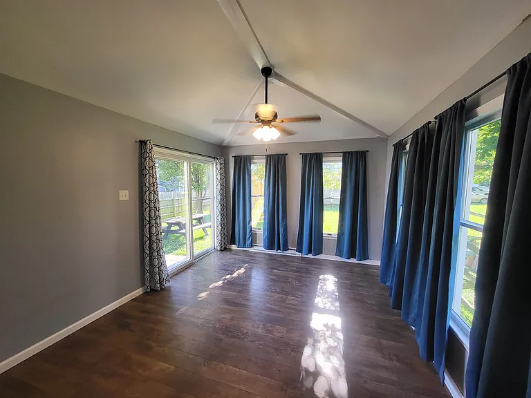 613 Cecil Ave — Photo 10