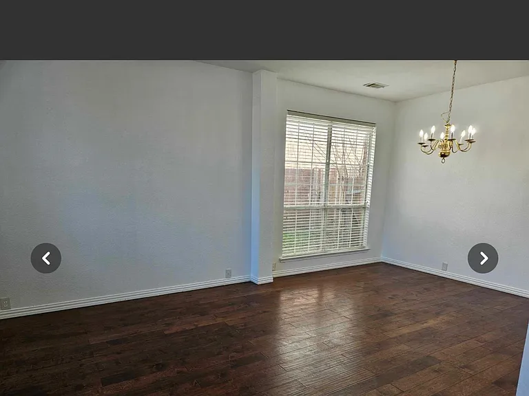 2104 Royal Oak Dr #2104 — Photo 2