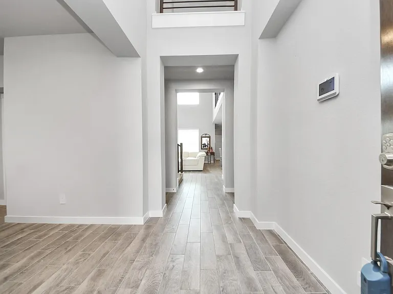3815 Favor Forest Ct — Photo 8
