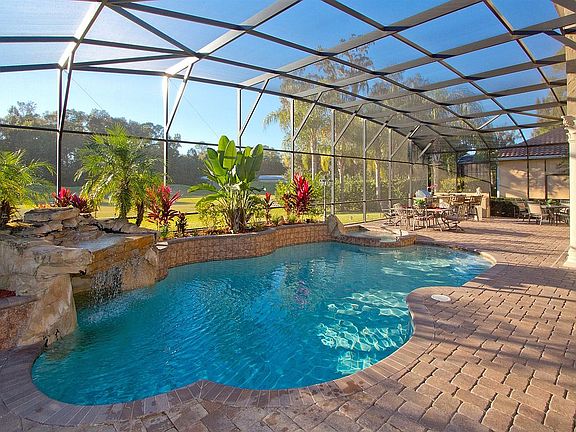 5th image of 704 Shadowmoss Cir